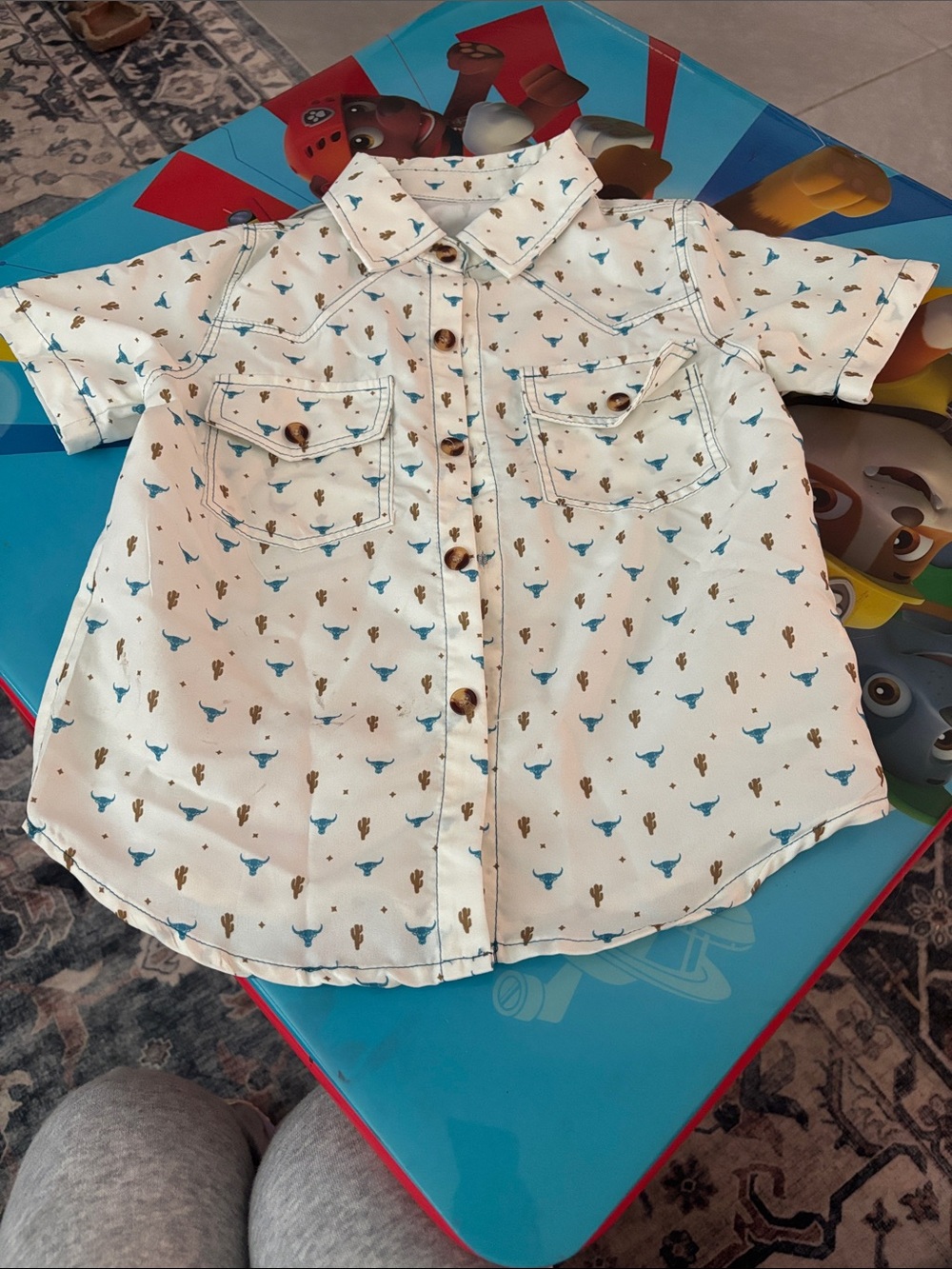 Amazon White Short-Sleeve Button-Down Shirt with Blue & Brown Western Print